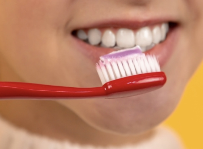 【インスタント仮歯】