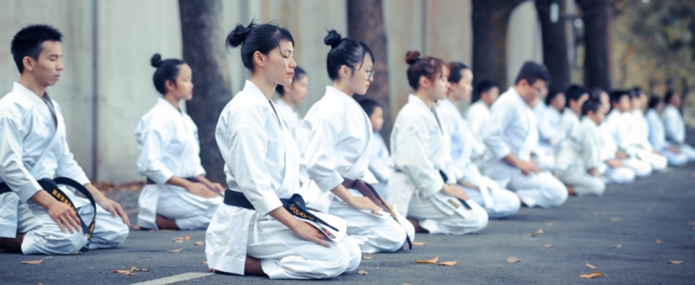 【美しい姿勢】