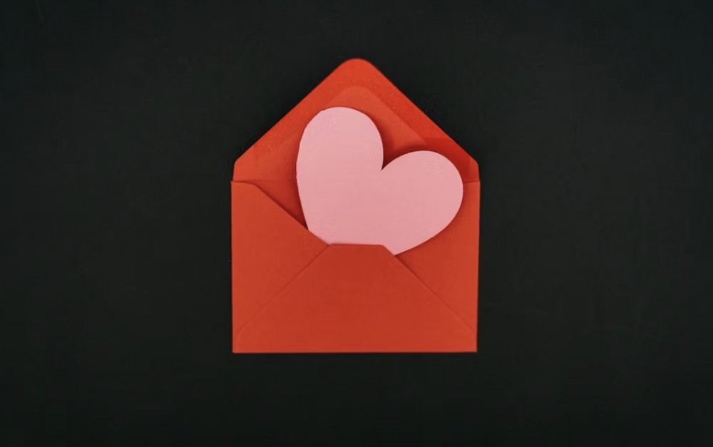 10通の手紙。あなたは誰に出しますか？